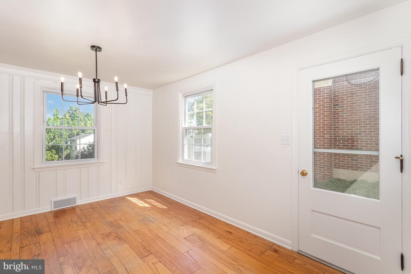 421 Laurel Avenue photo 10