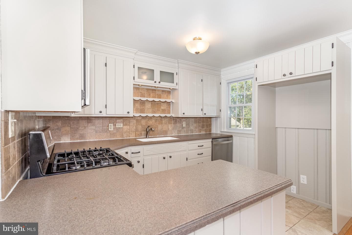 421 Laurel Avenue photo 15