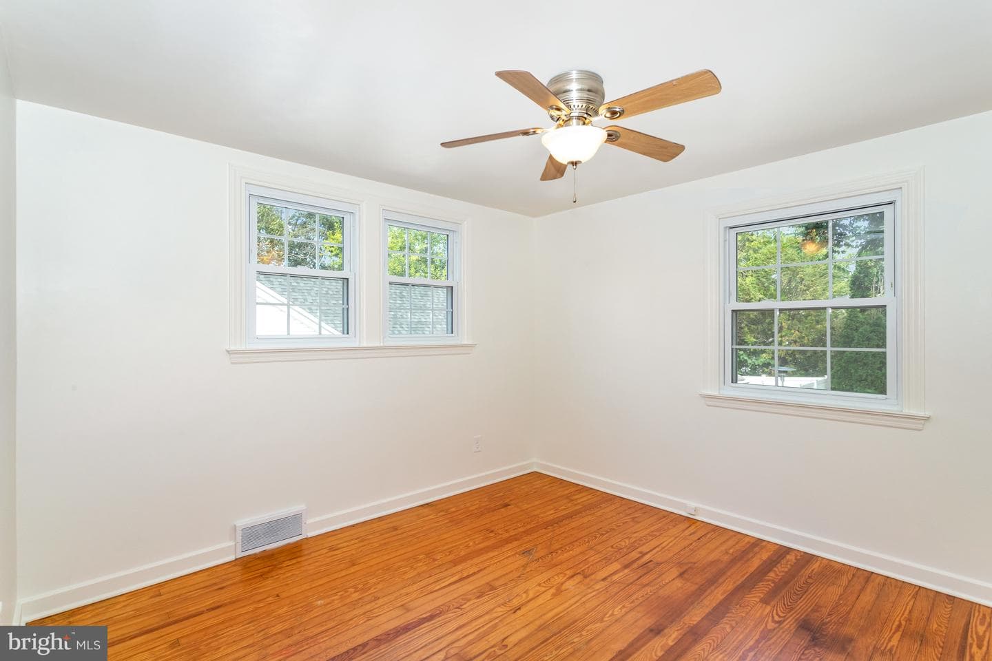 421 Laurel Avenue photo 16