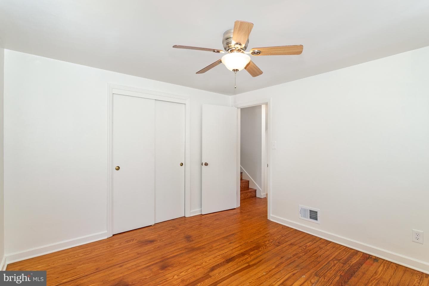 421 Laurel Avenue photo 17