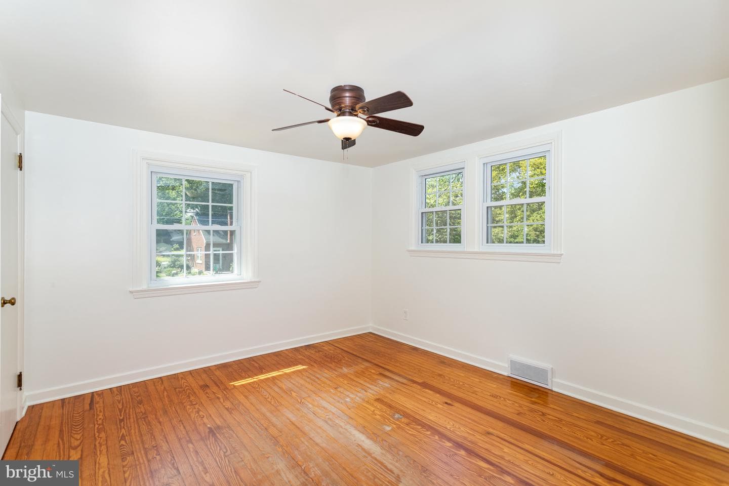 421 Laurel Avenue photo 18