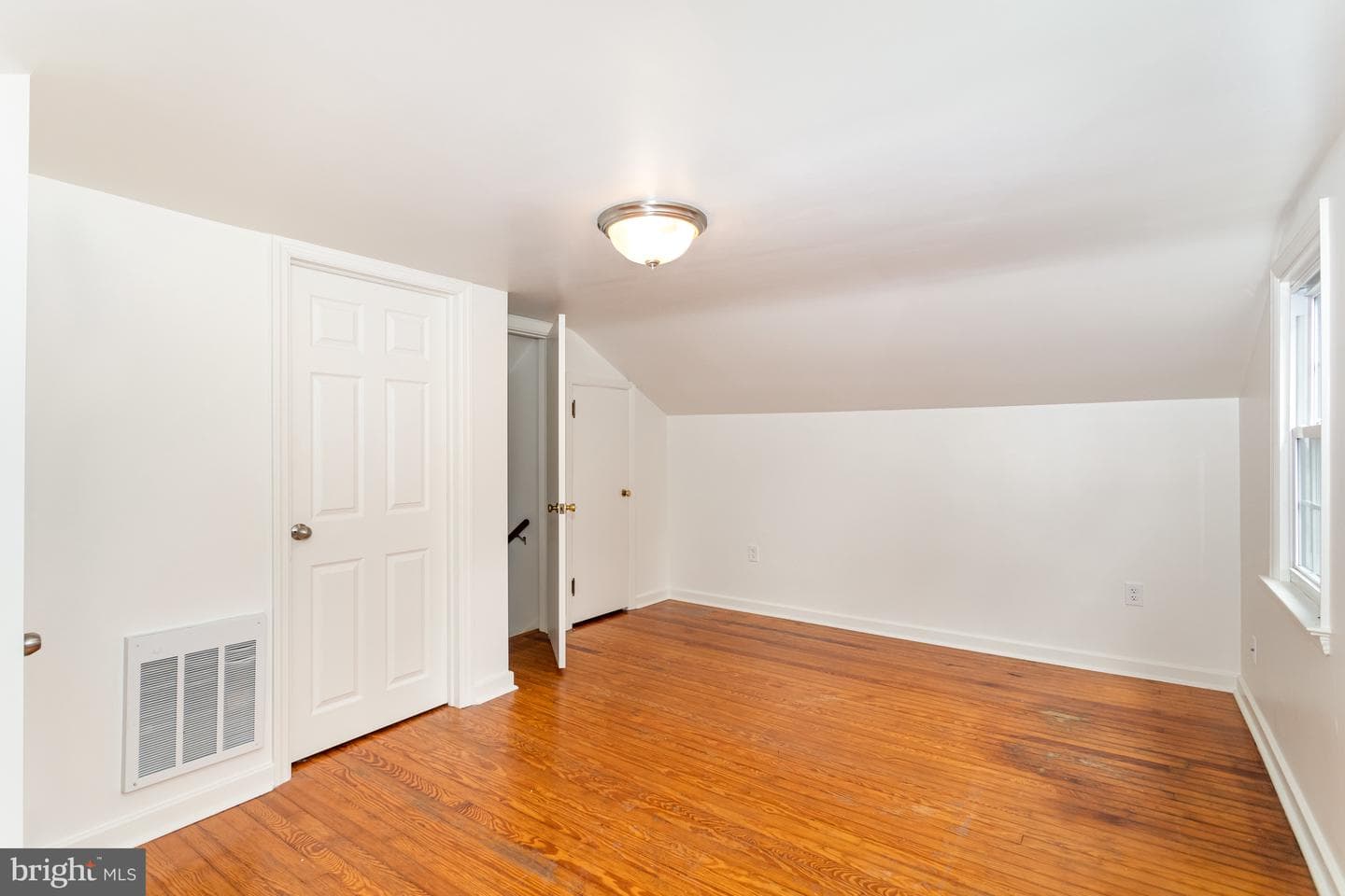 421 Laurel Avenue photo 23