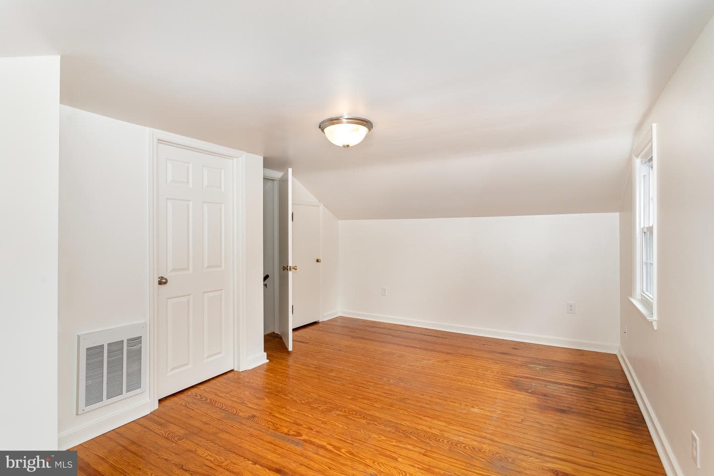 421 Laurel Avenue photo 24