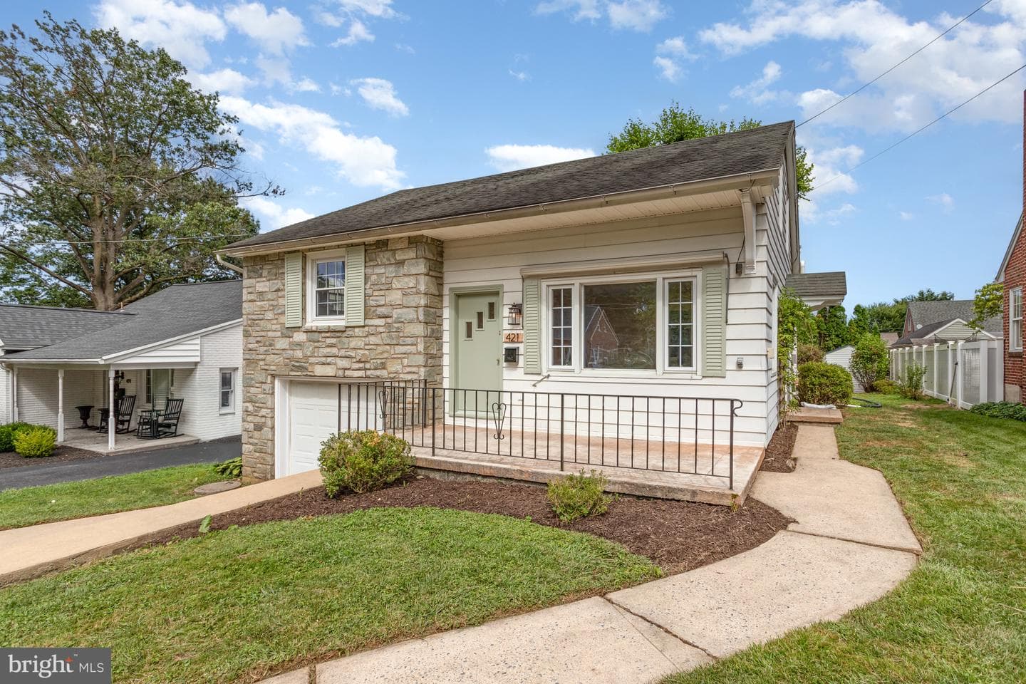 421 Laurel Avenue photo 4