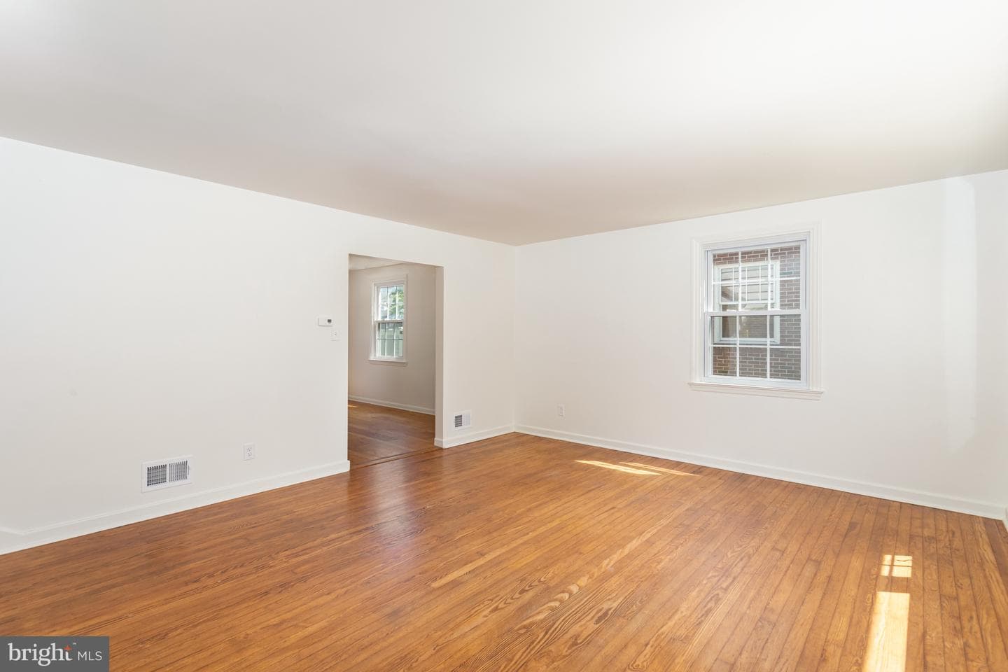 421 Laurel Avenue photo 8