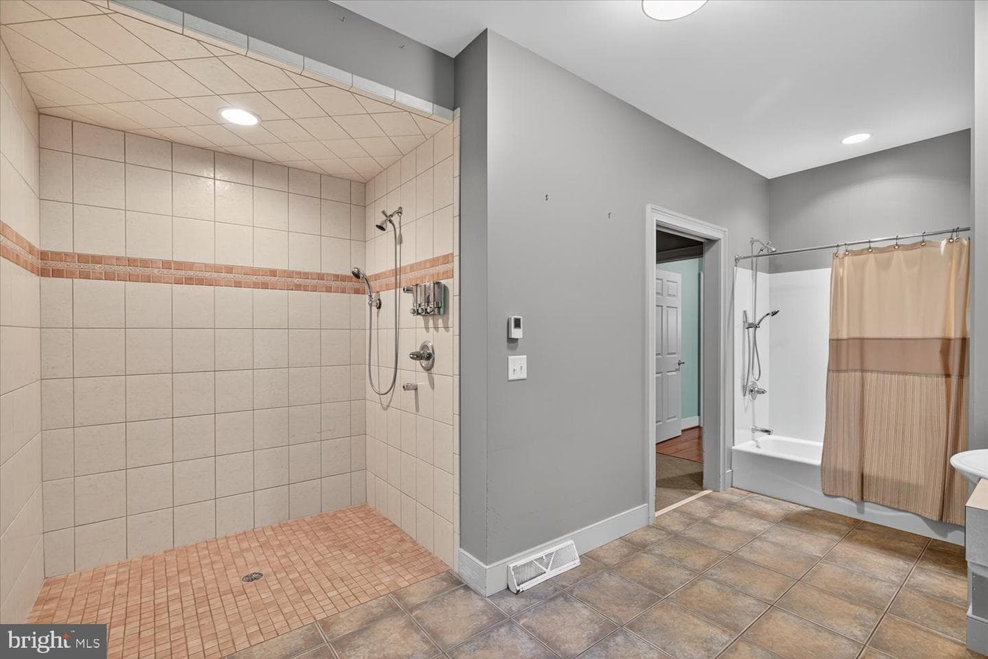 815 Laurel Ridge Road photo 38
