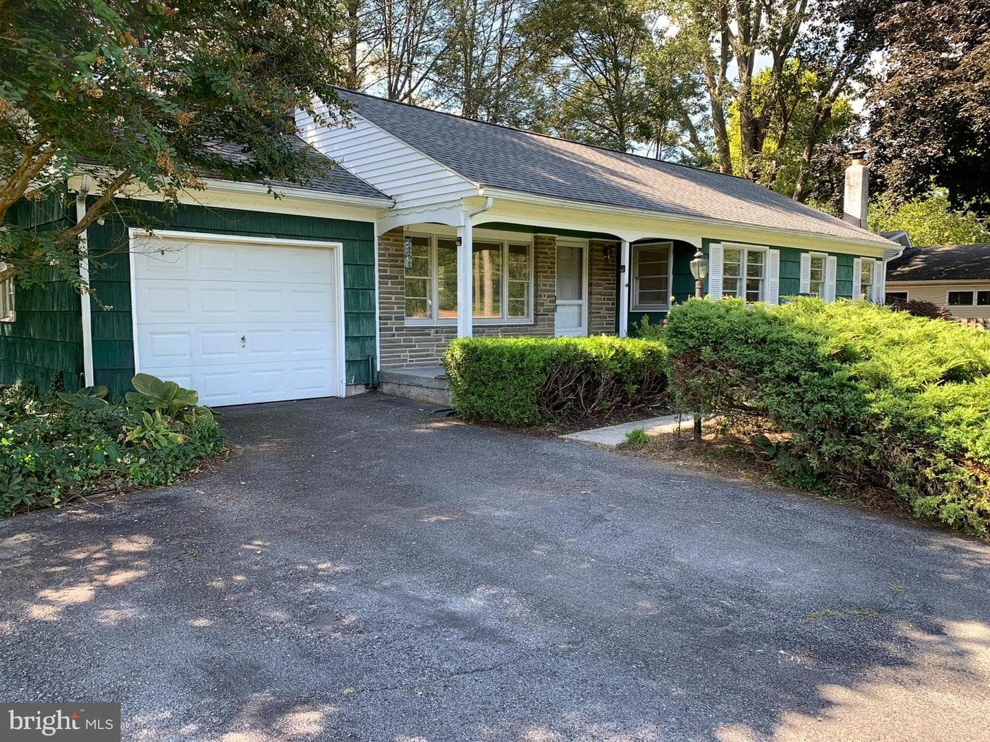 2022 Meadow Ridge Drive photo 3