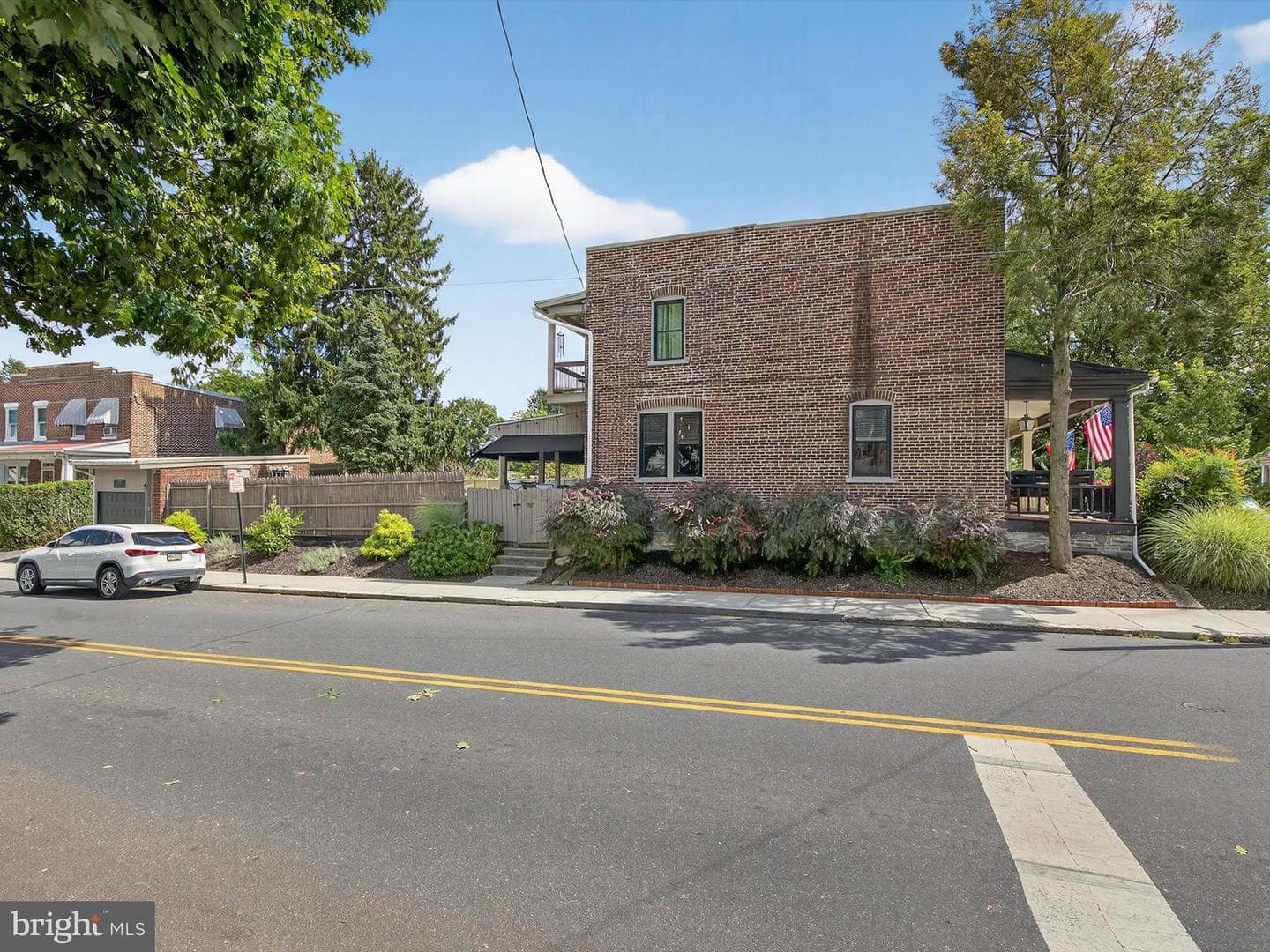 759 N Franklin Street N photo 59