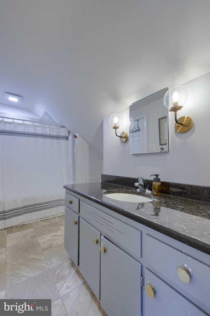 1841 Wheatland Avenue photo 32