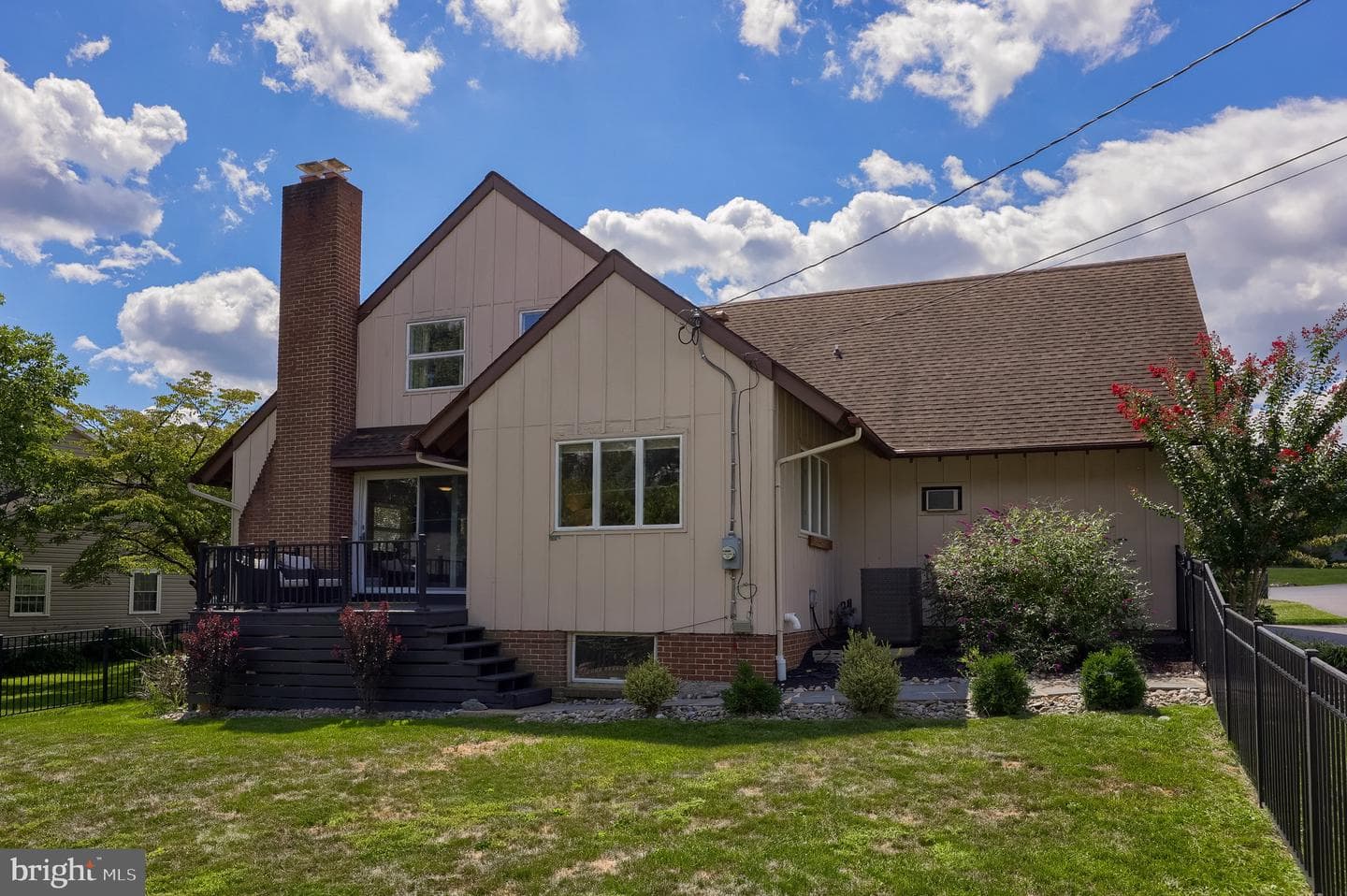1841 Wheatland Avenue photo 43