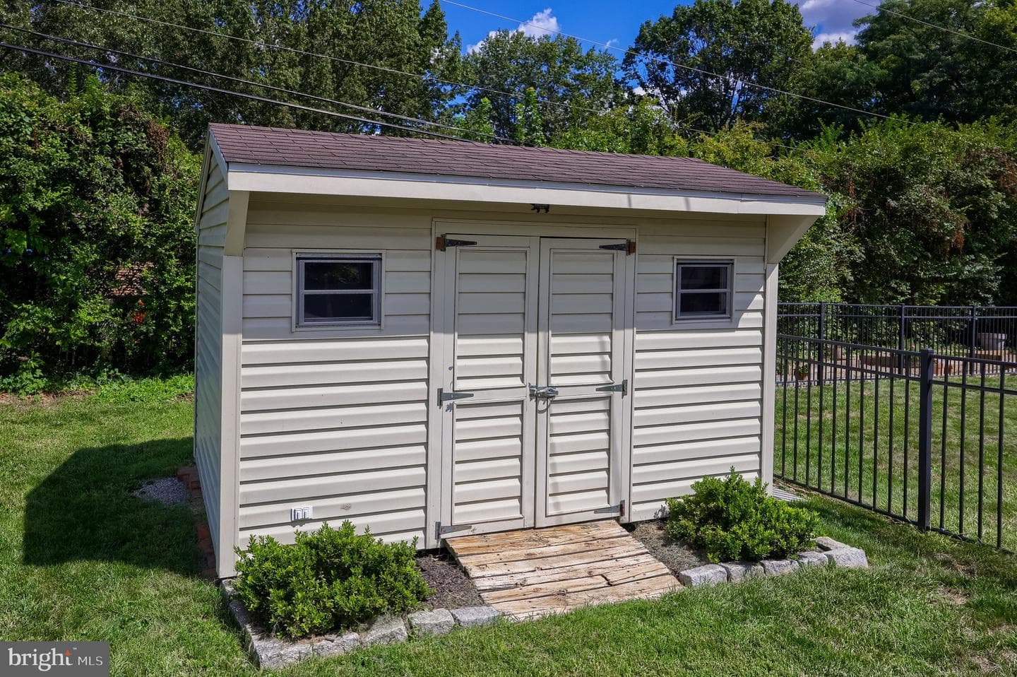 1841 Wheatland Avenue photo 46