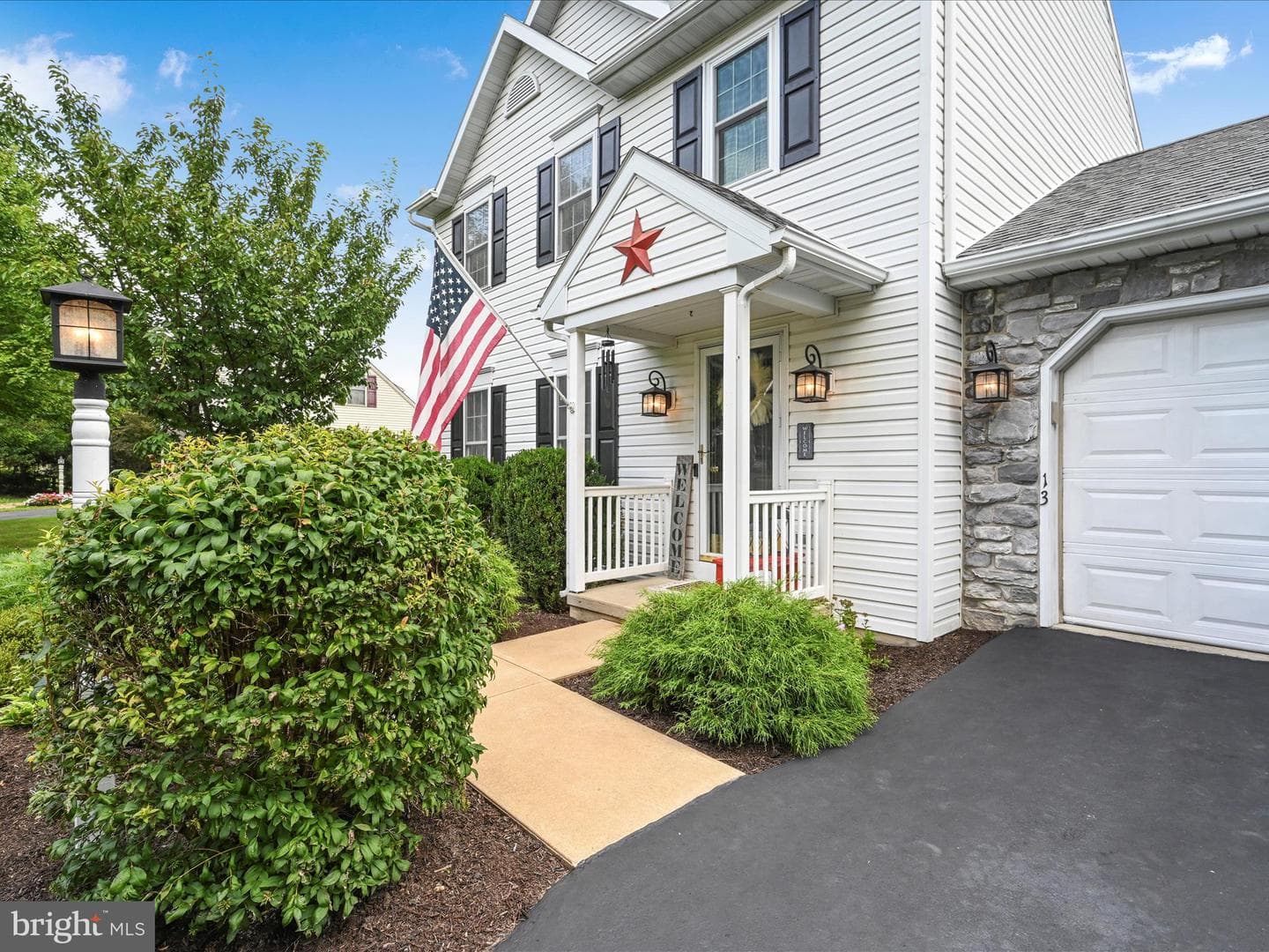 13 Fox Run Terrace photo 3