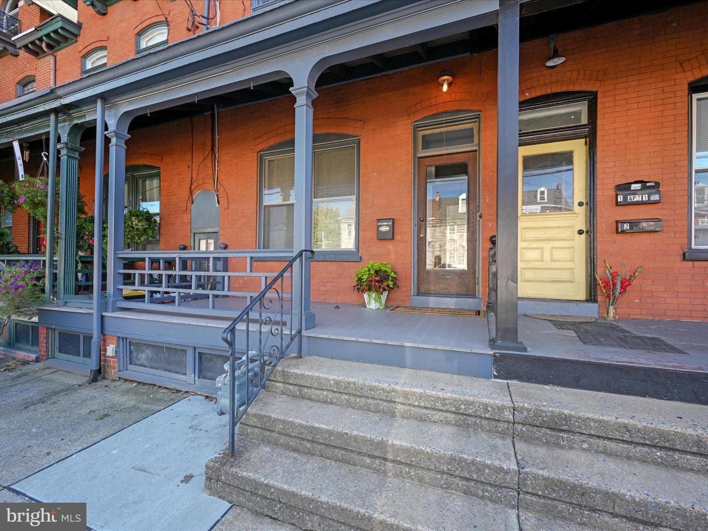 16 W Liberty Street photo 3