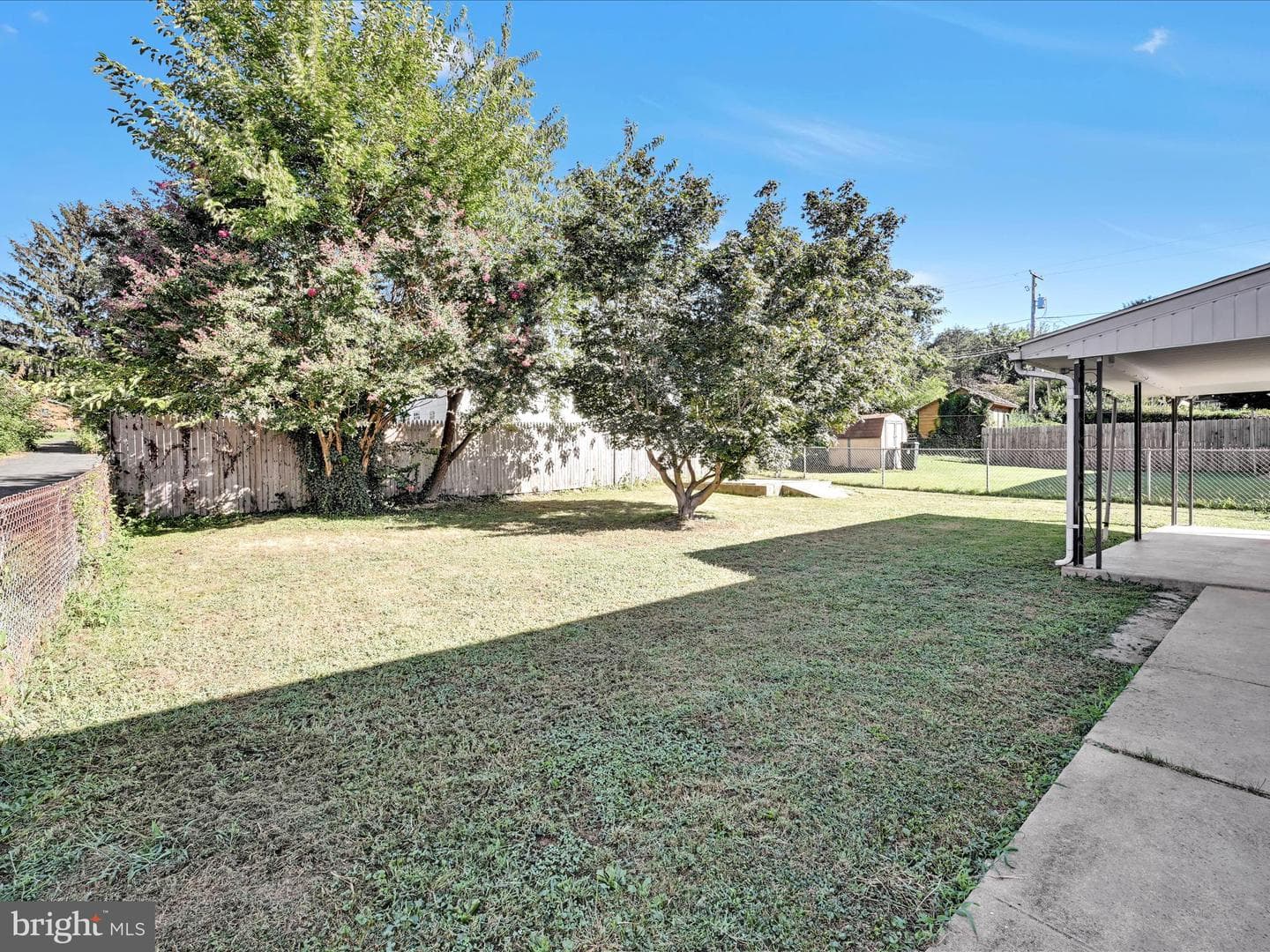 343 Poplar Street photo 12