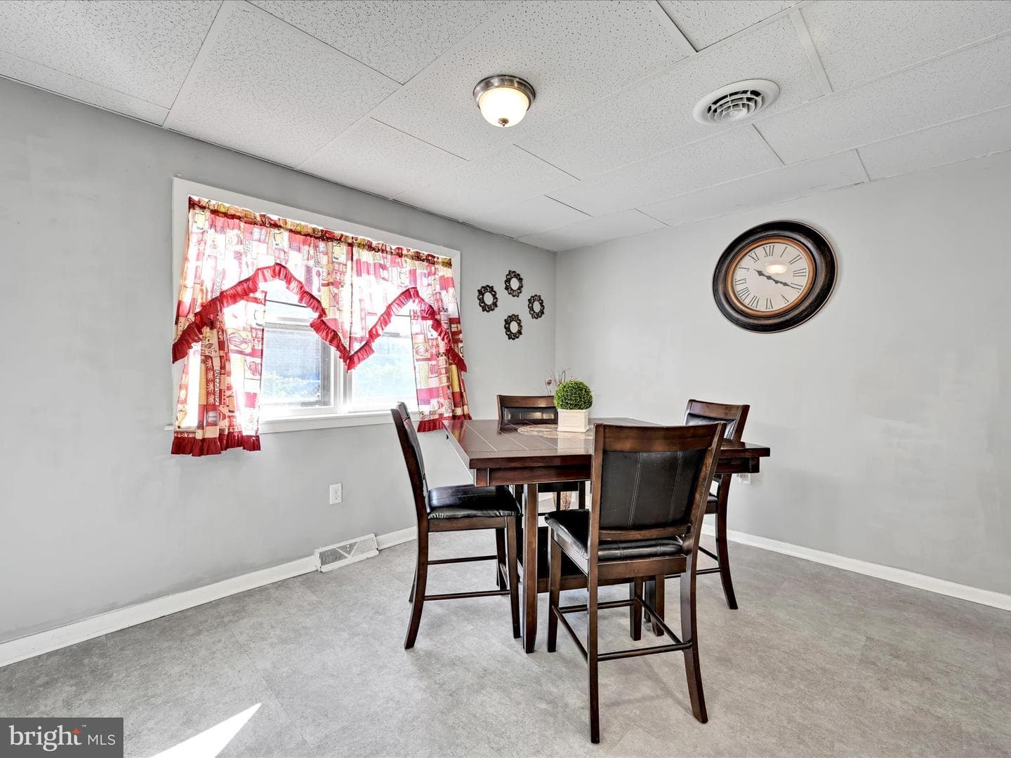 343 Poplar Street photo 13