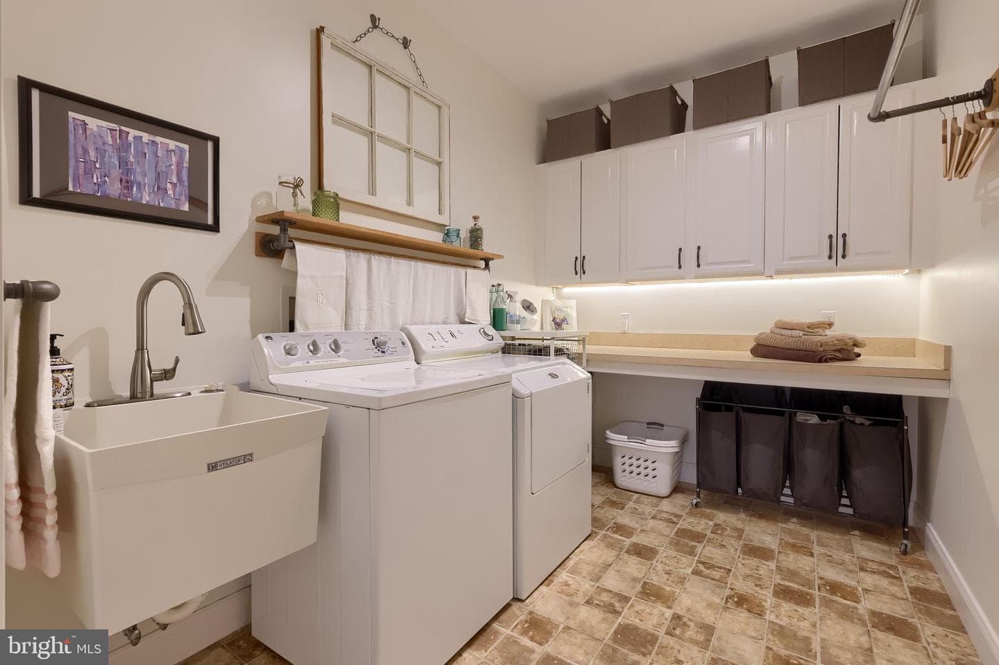 391 Ecker Drive photo 34
