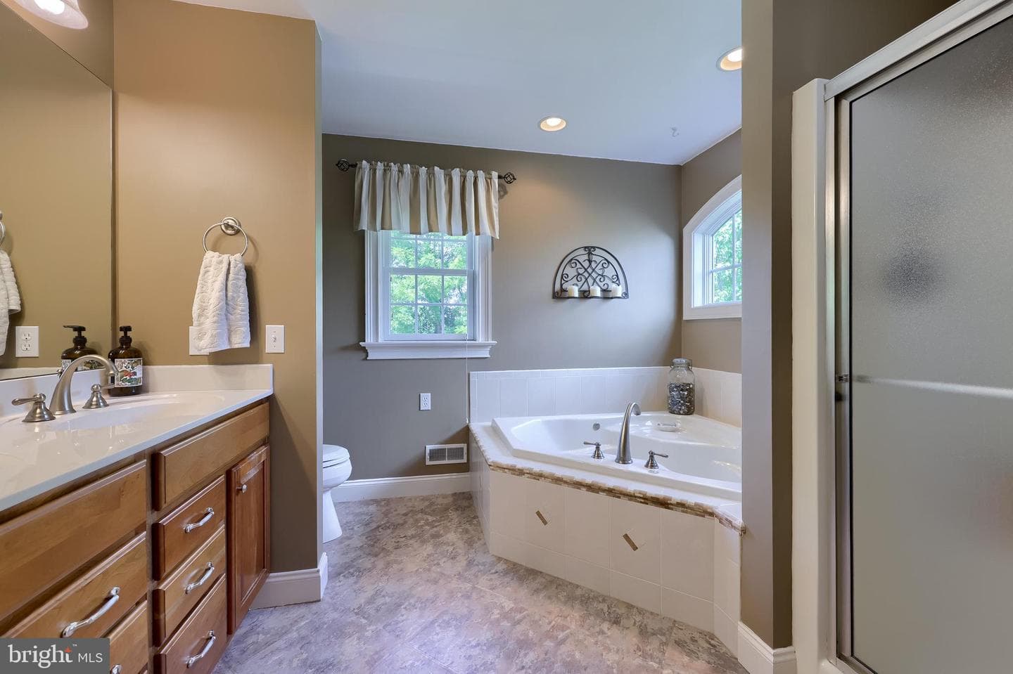 391 Ecker Drive photo 43