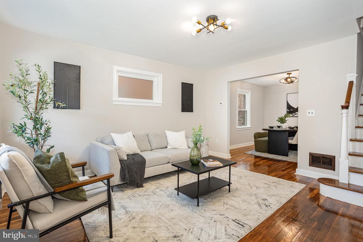 236 Locust Street photo 8