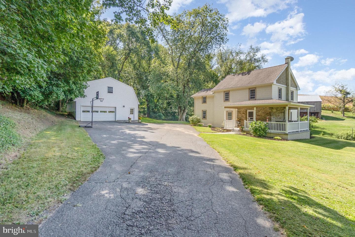 658 Martic Heights Drive photo 1