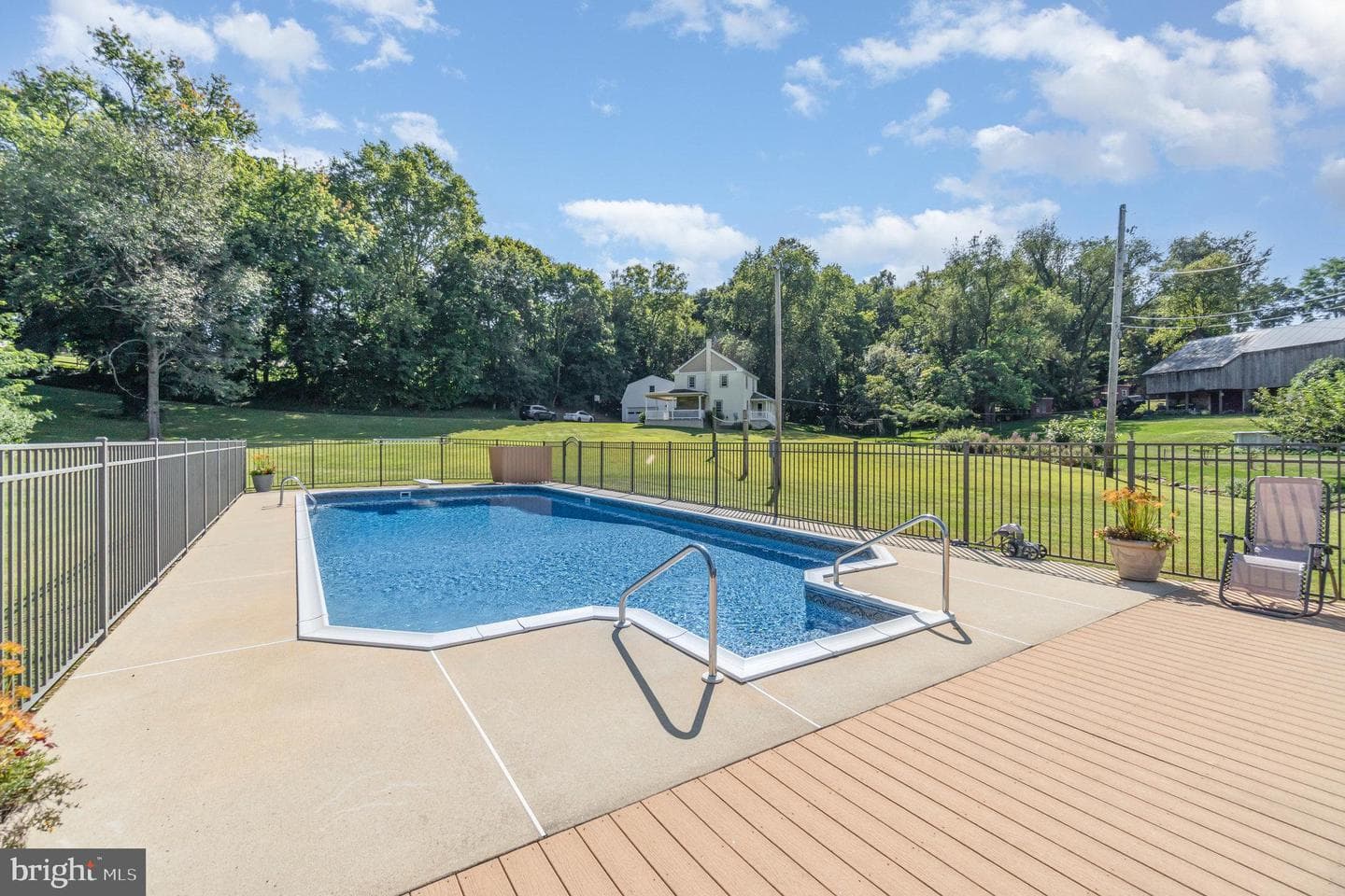 658 Martic Heights Drive photo 29