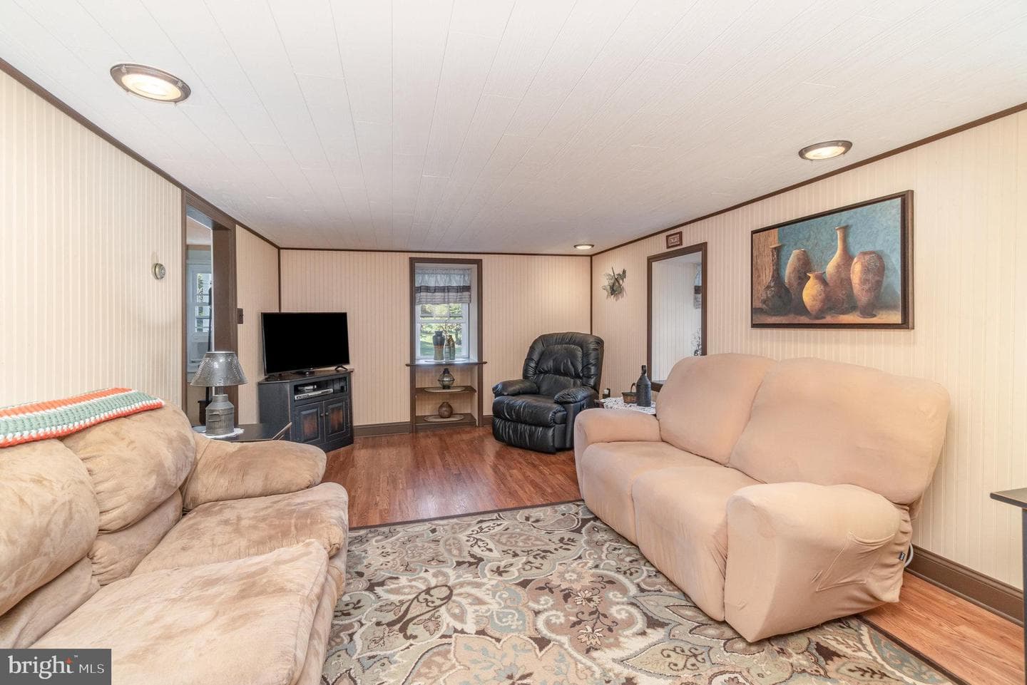 658 Martic Heights Drive photo 4