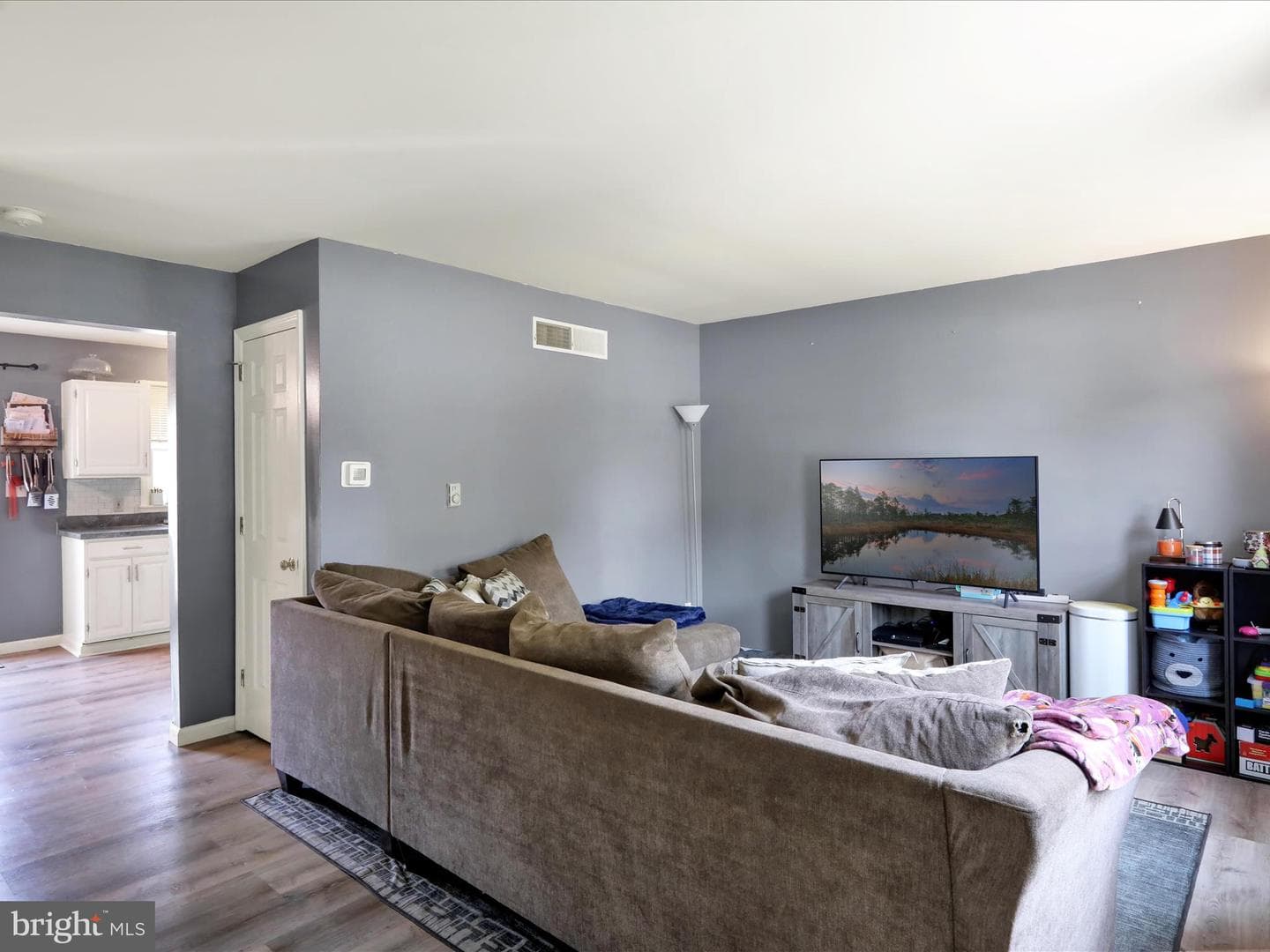 28 Cranfield Court photo 4