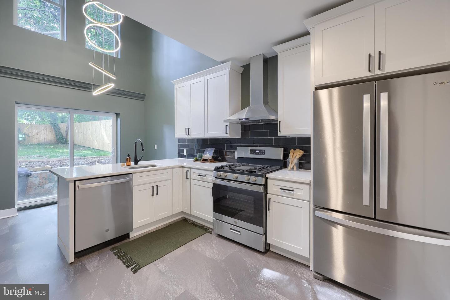 426 Manor Street photo 13