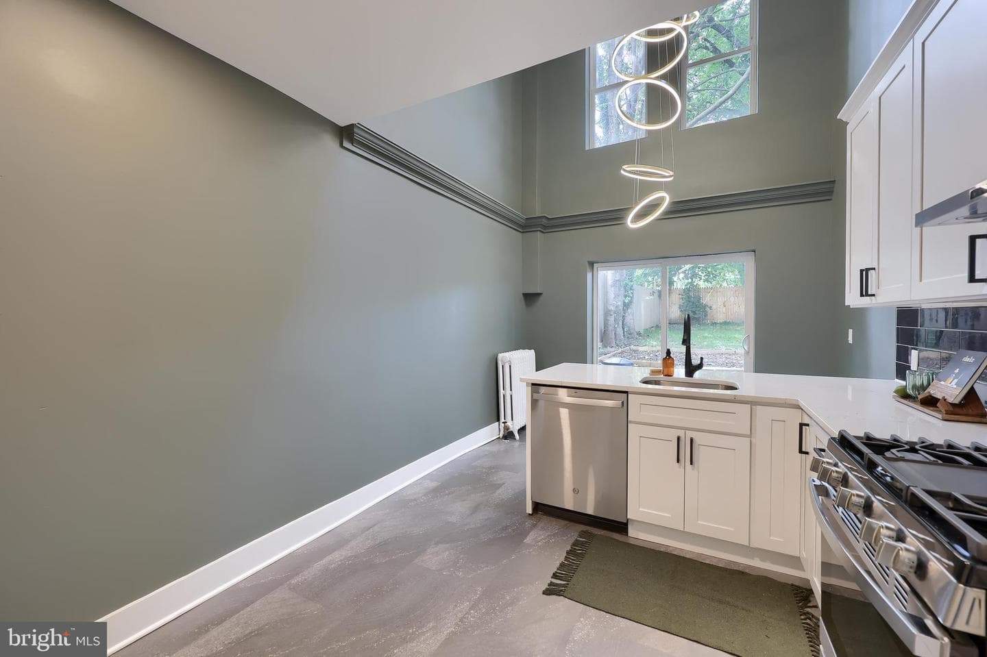 426 Manor Street photo 14