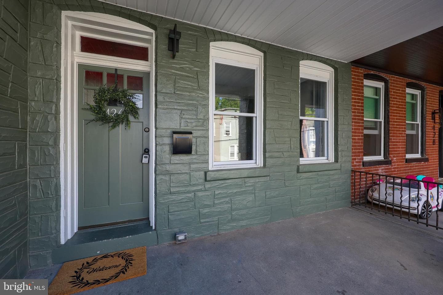 426 Manor Street photo 3
