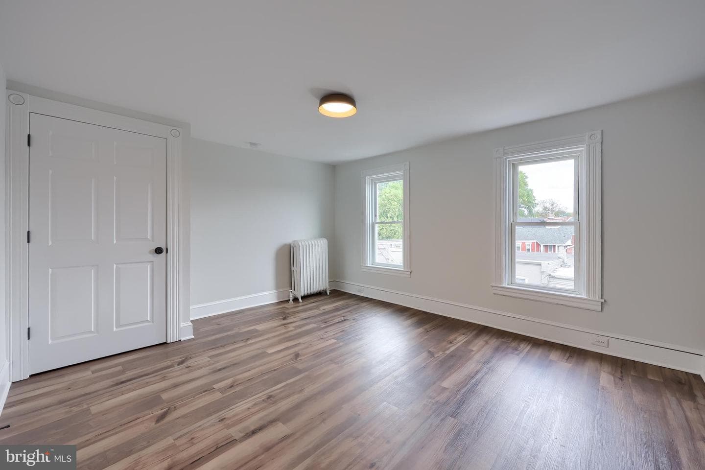 426 Manor Street photo 32