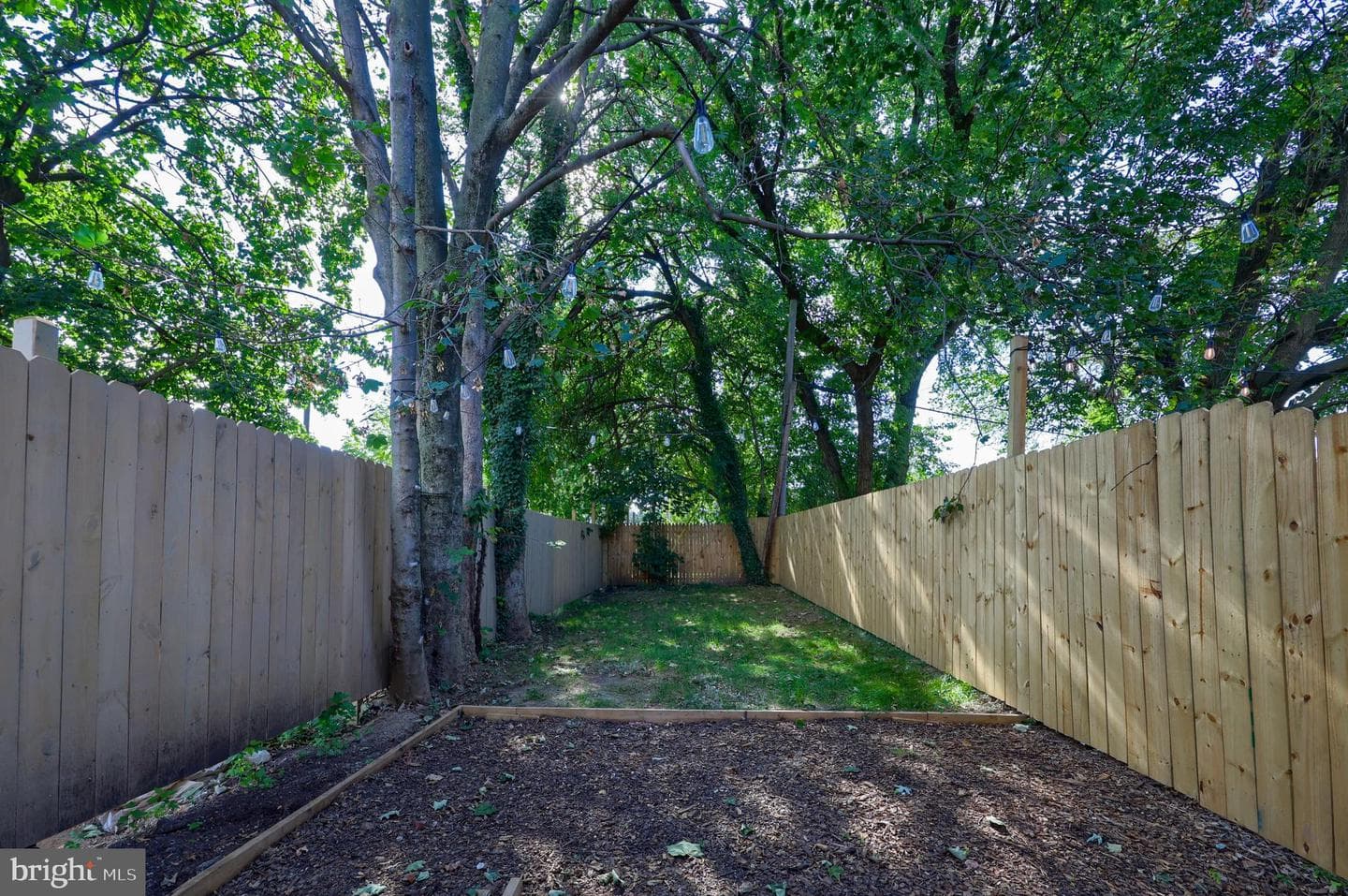 426 Manor Street photo 35