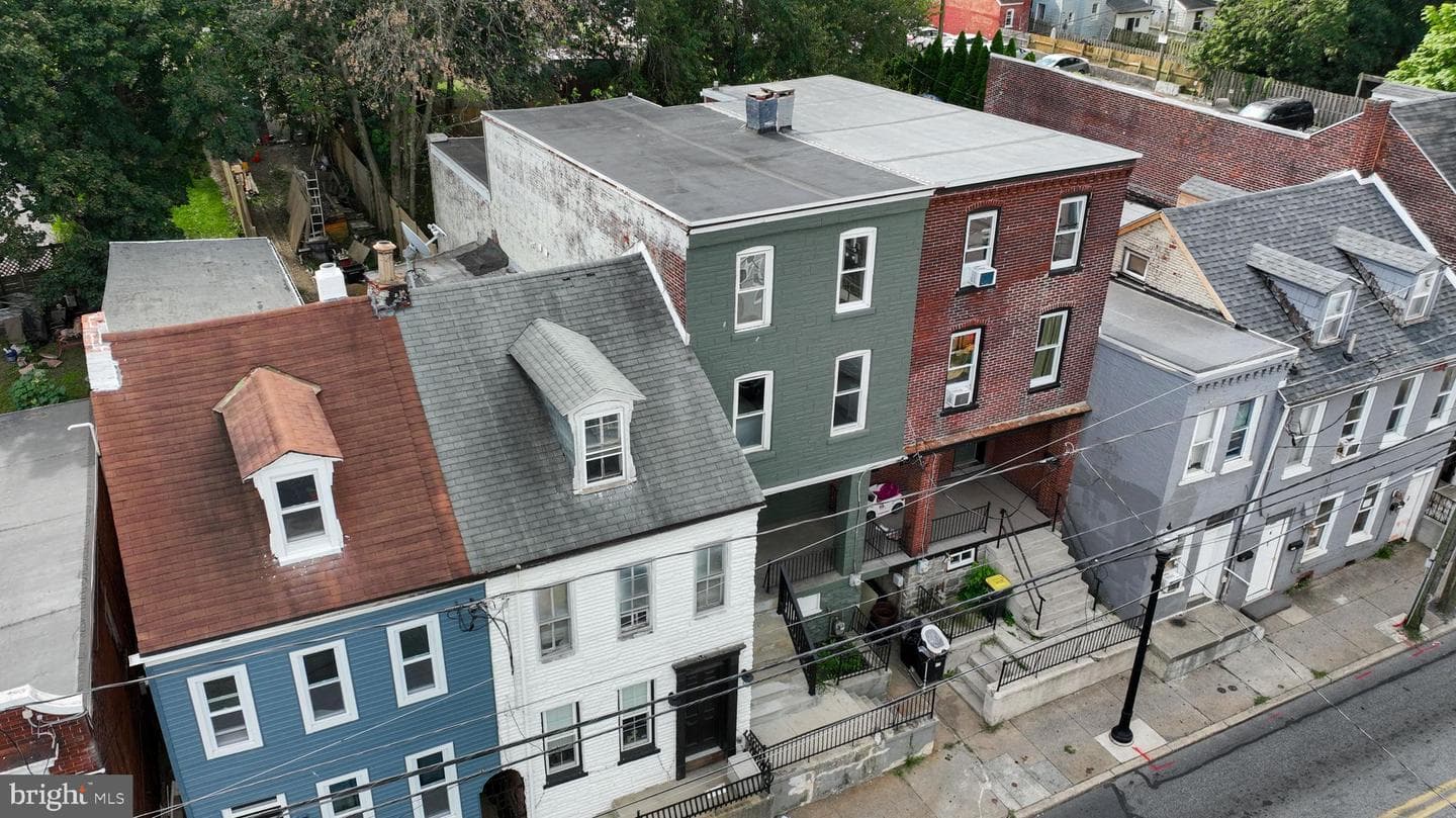 426 Manor Street photo 41