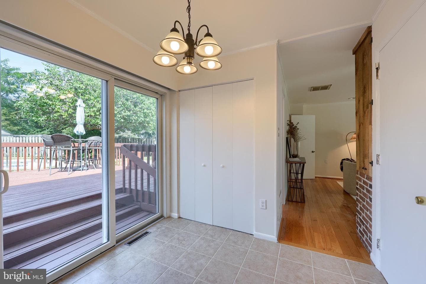 6080 Parkridge Drive photo 21