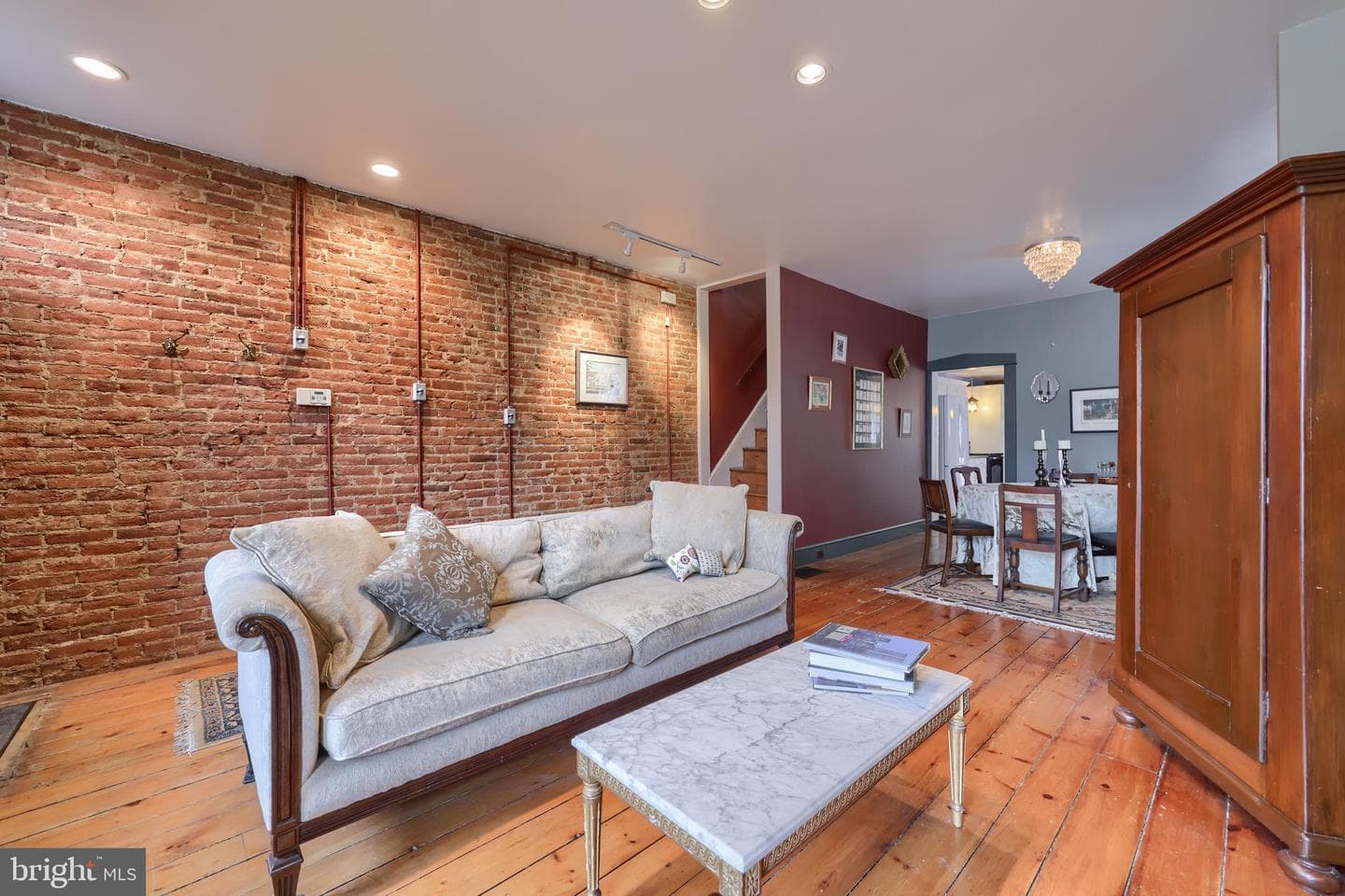 27 N Mulberry Street photo 15