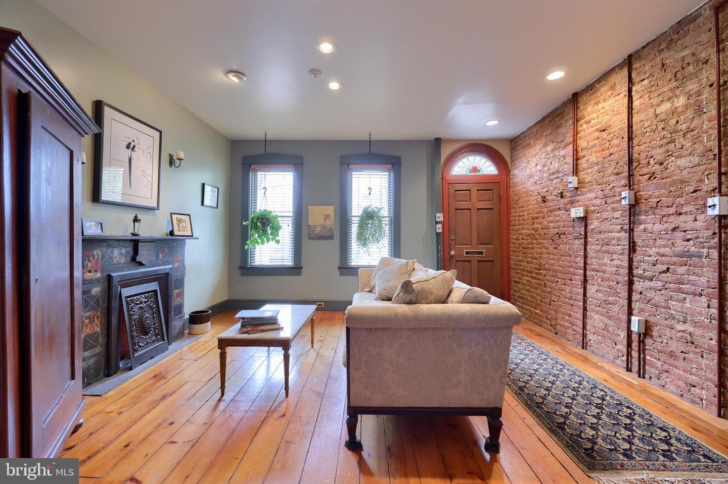 27 N Mulberry Street photo 16
