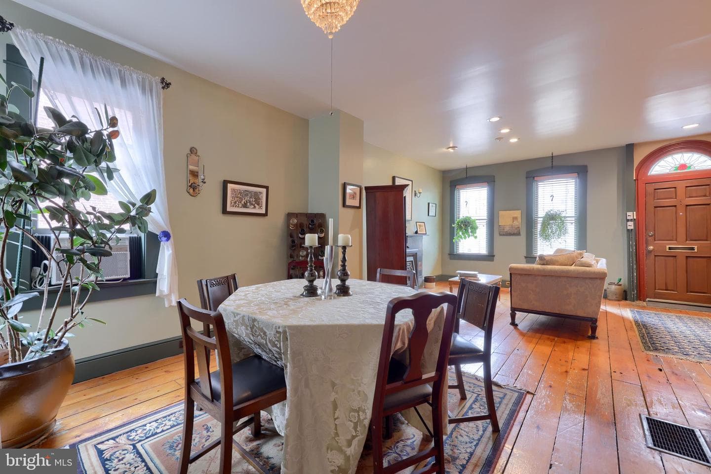 27 N Mulberry Street photo 19