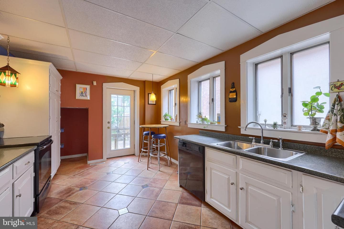 27 N Mulberry Street photo 21