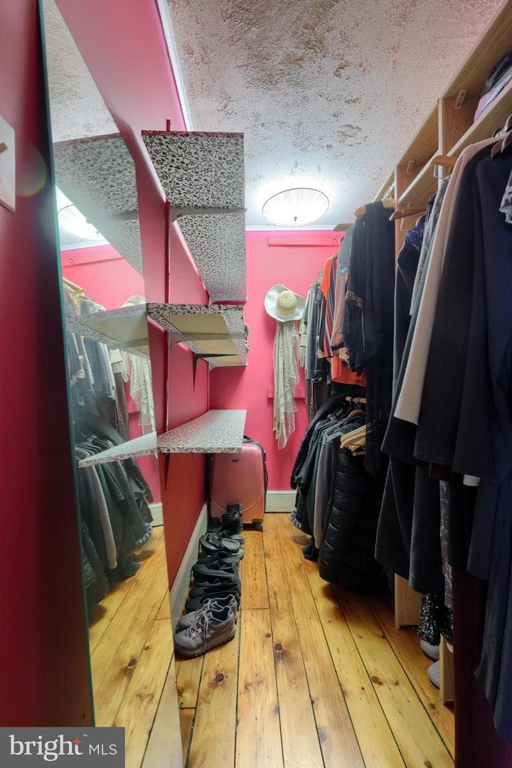 27 N Mulberry Street photo 32