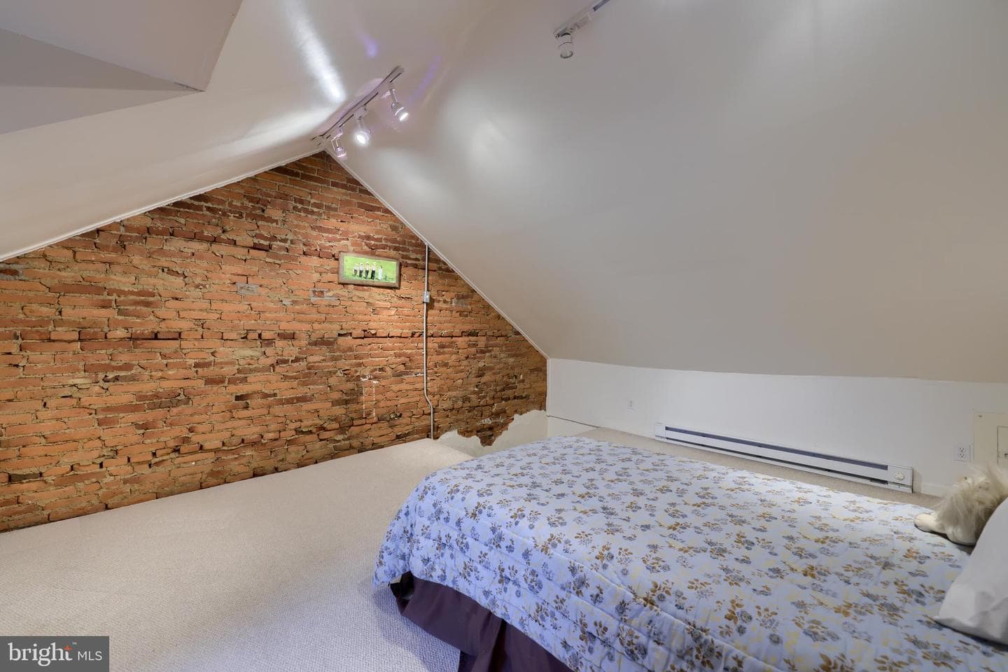 27 N Mulberry Street photo 36