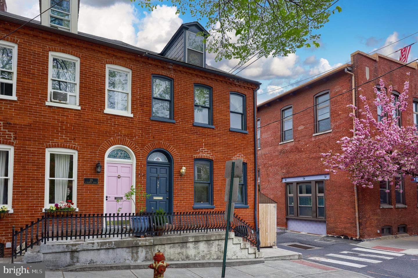 27 N Mulberry Street photo 4