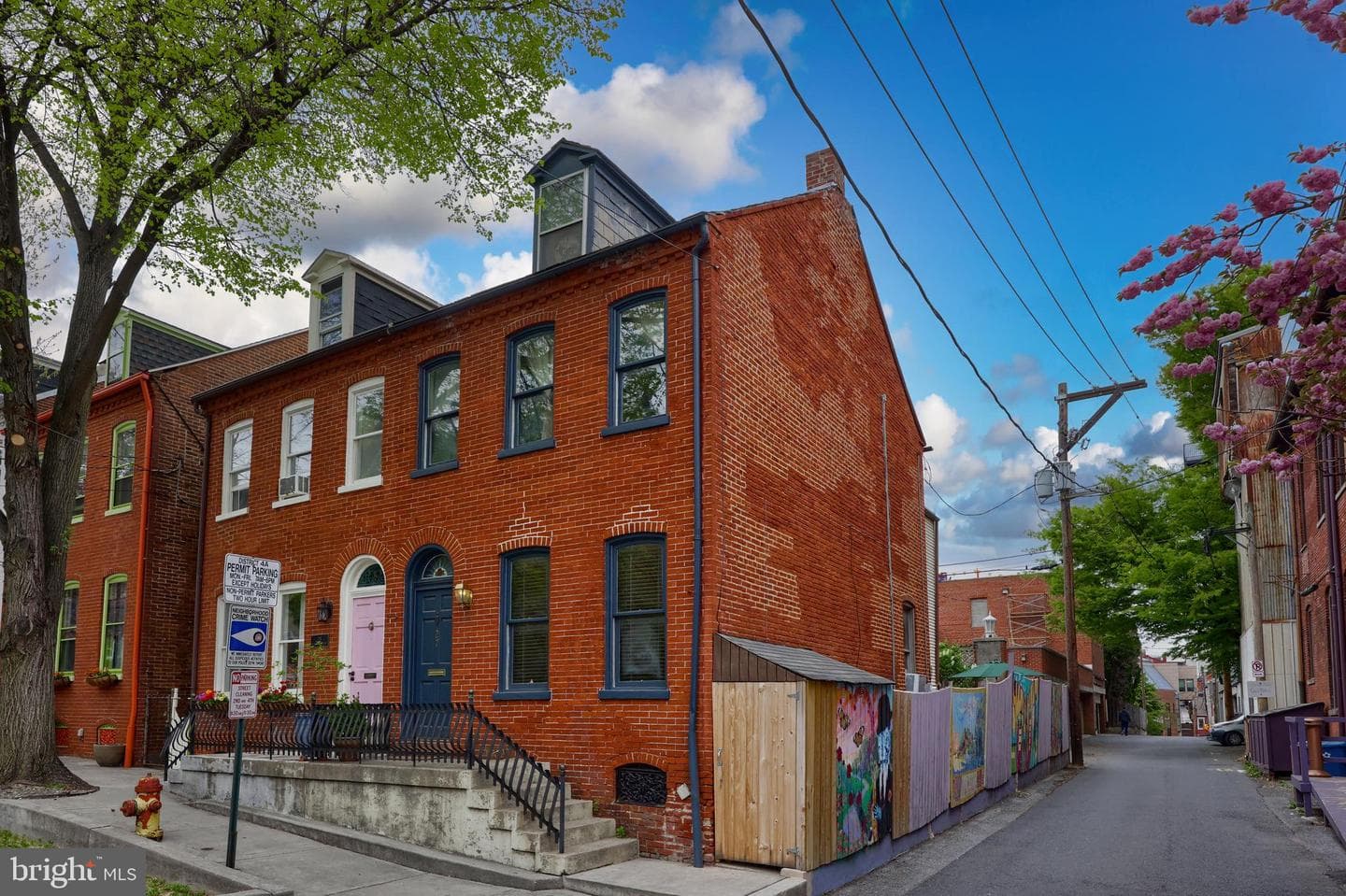 27 N Mulberry Street photo 5