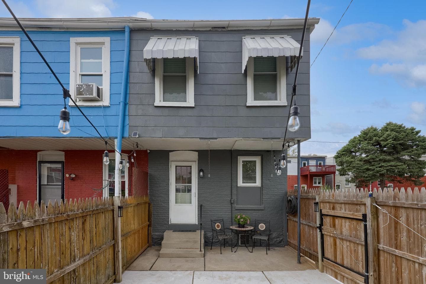 587 Zook Avenue photo 25