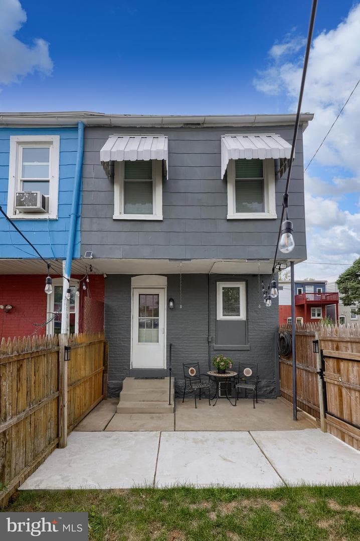 587 Zook Avenue photo 26