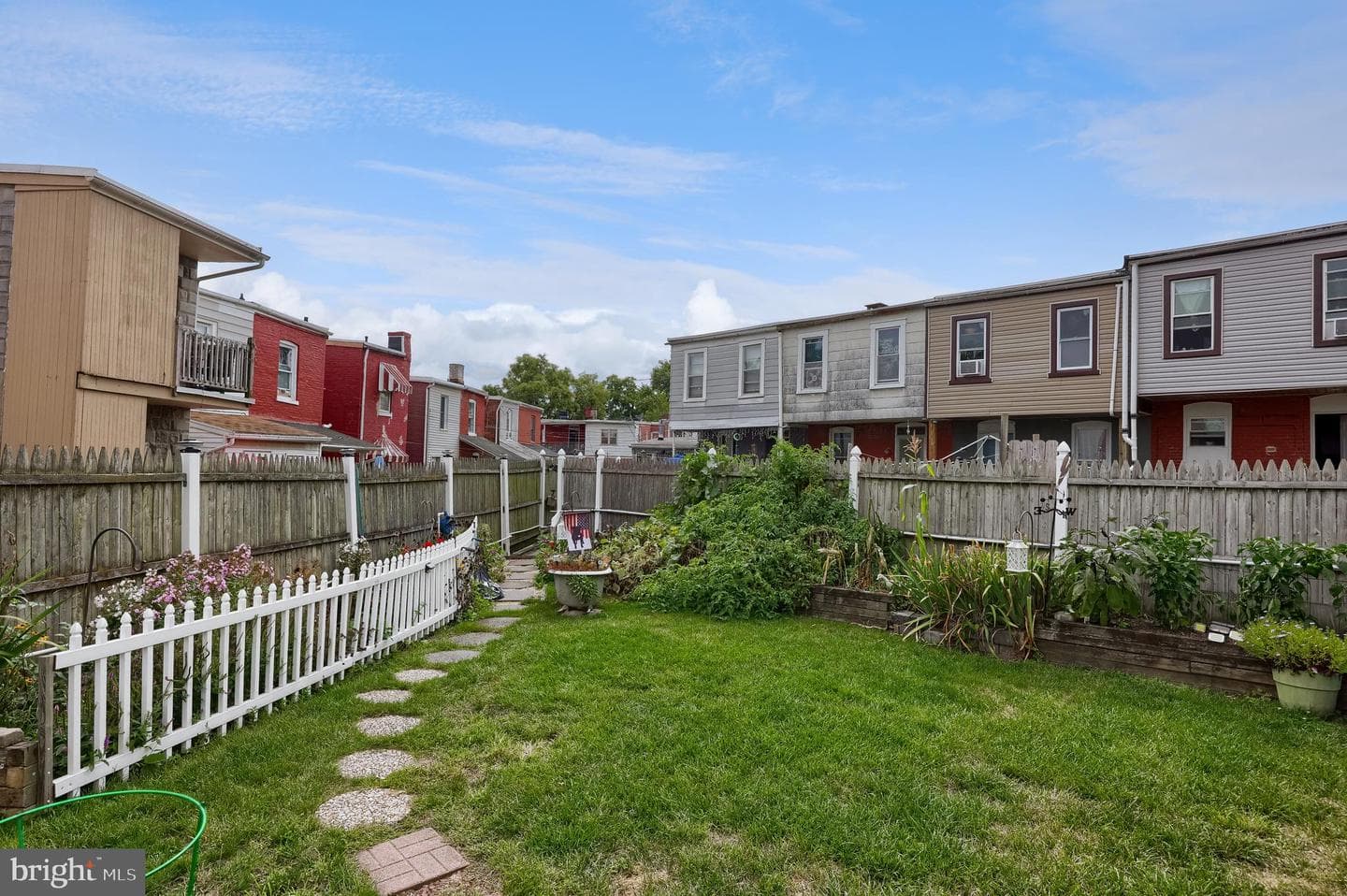 587 Zook Avenue photo 30