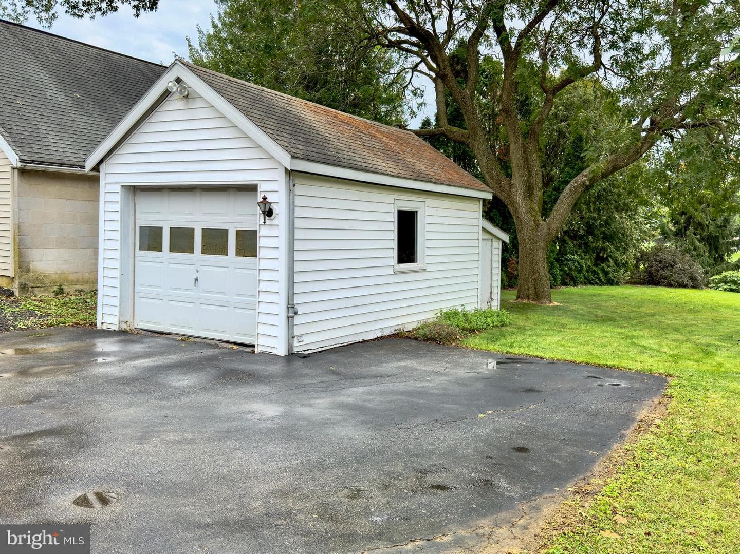 6370 Main Street photo 17