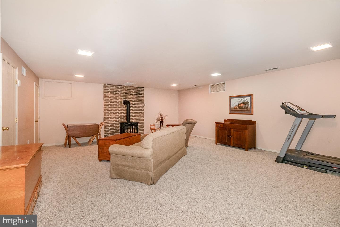 49 W Lexington Road photo 31