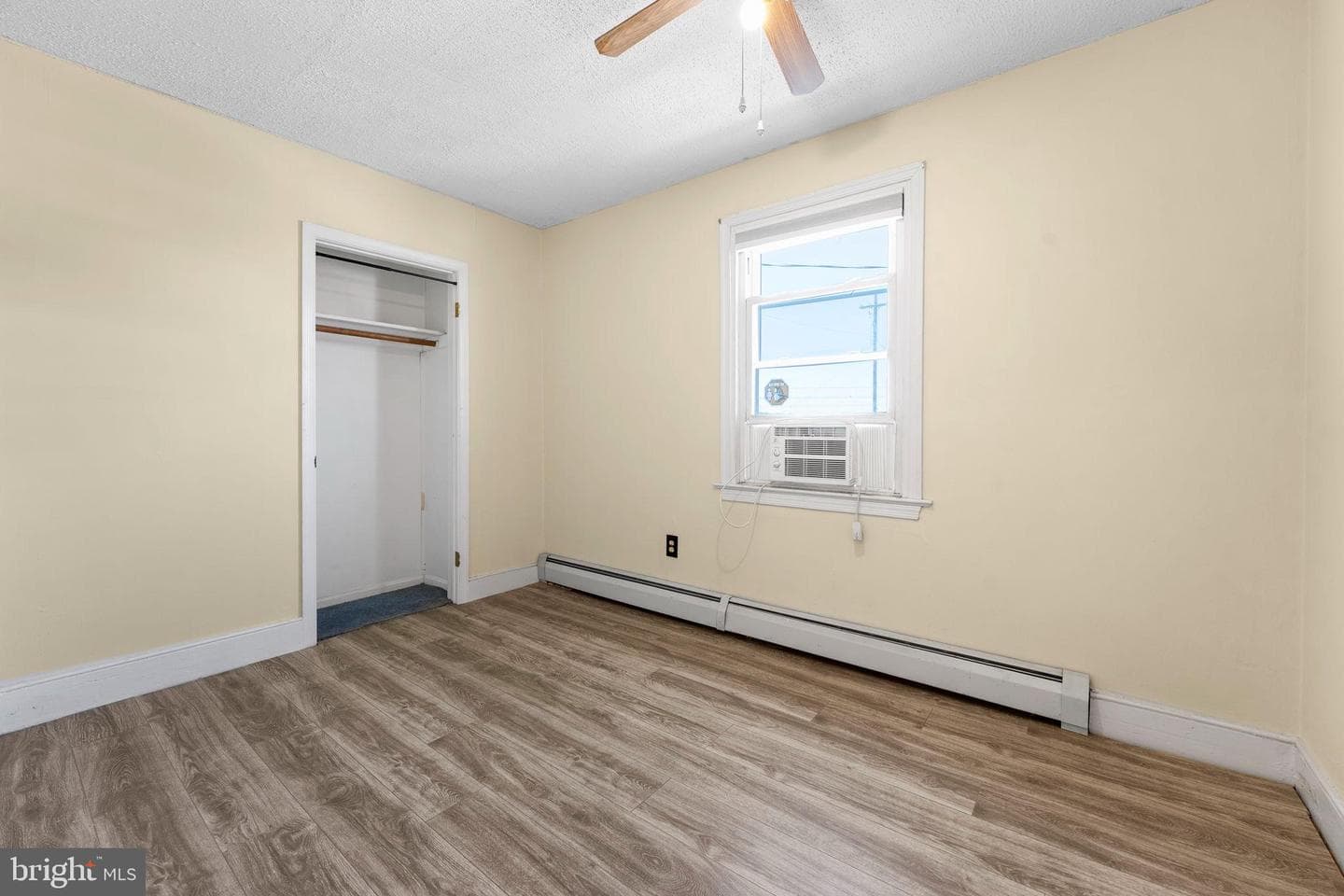 101 E Slokom Avenue photo 18