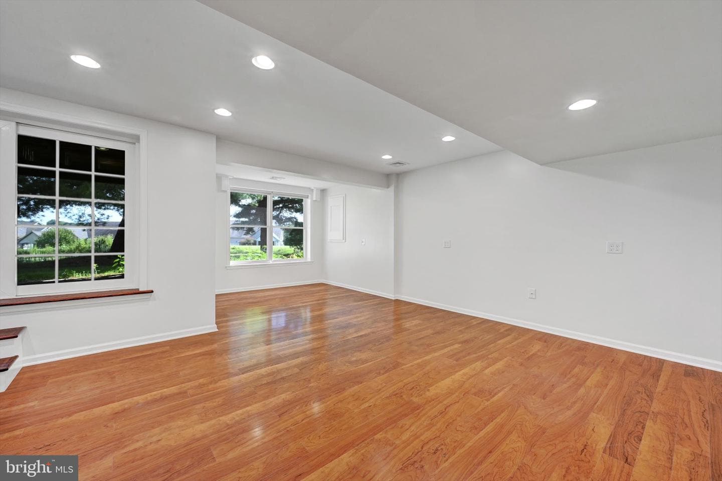 916 Rivergate Court photo 35