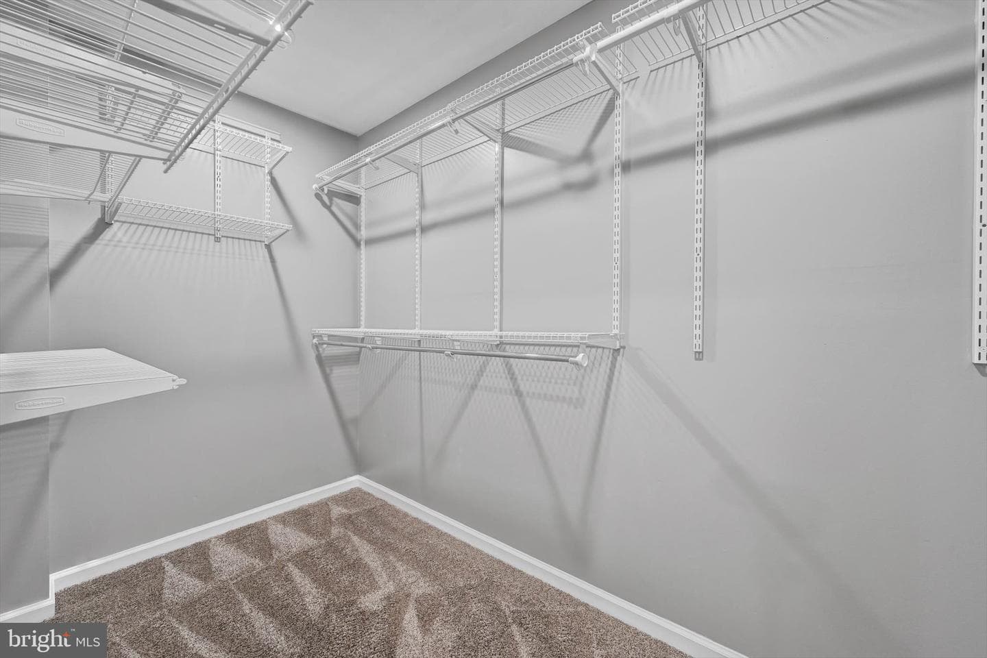 916 Rivergate Court photo 38