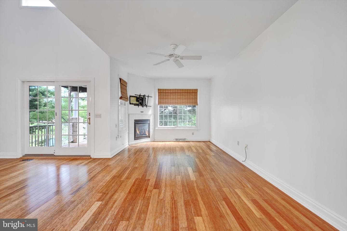 916 Rivergate Court photo 9